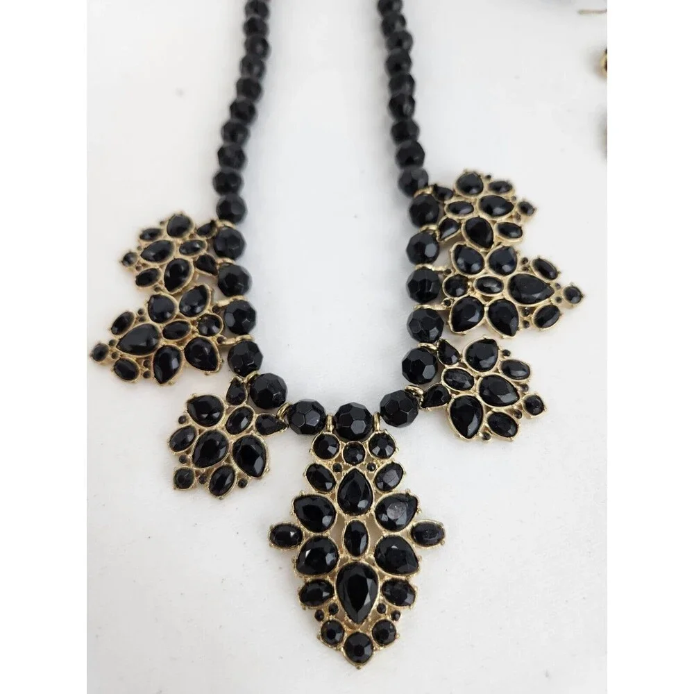 Gold‎ Tone Black Floral Beaded Statement Necklace Clasp Bracelet Earrings